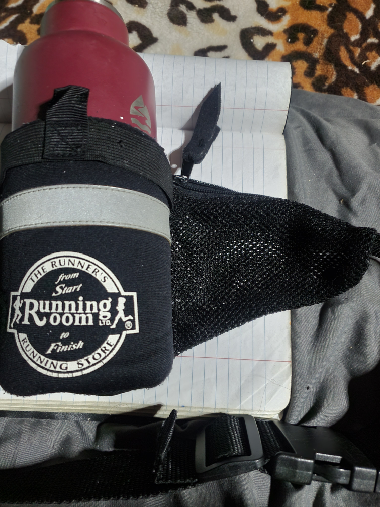 Running Room Water Bottle Belt