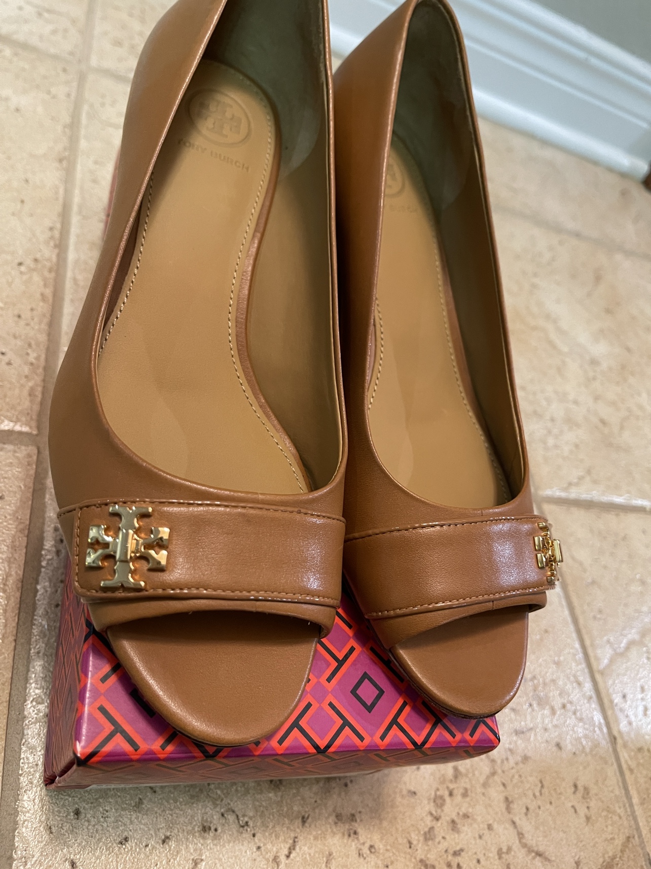 Tory Burch Women’s Wedge Heels Size 8 image indicator(3)