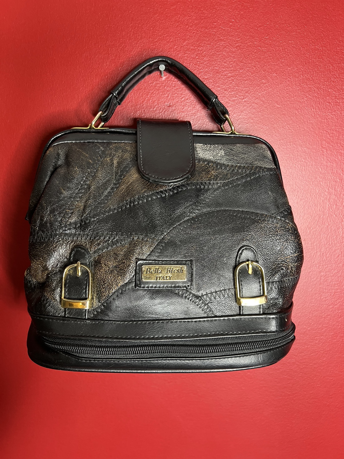 Like new-Unique vintage Leather patchwork purse
