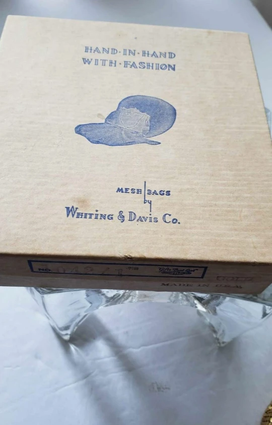 Stunning vintage hand purse image indicator(3)