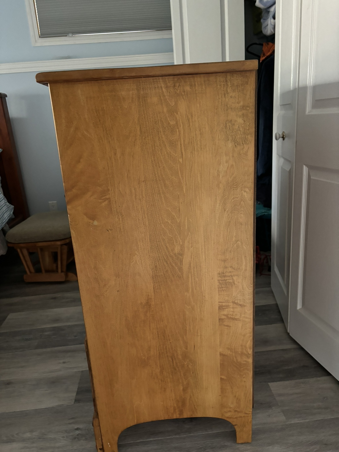Free solid Wood 5-Drawer Chest - photo 5