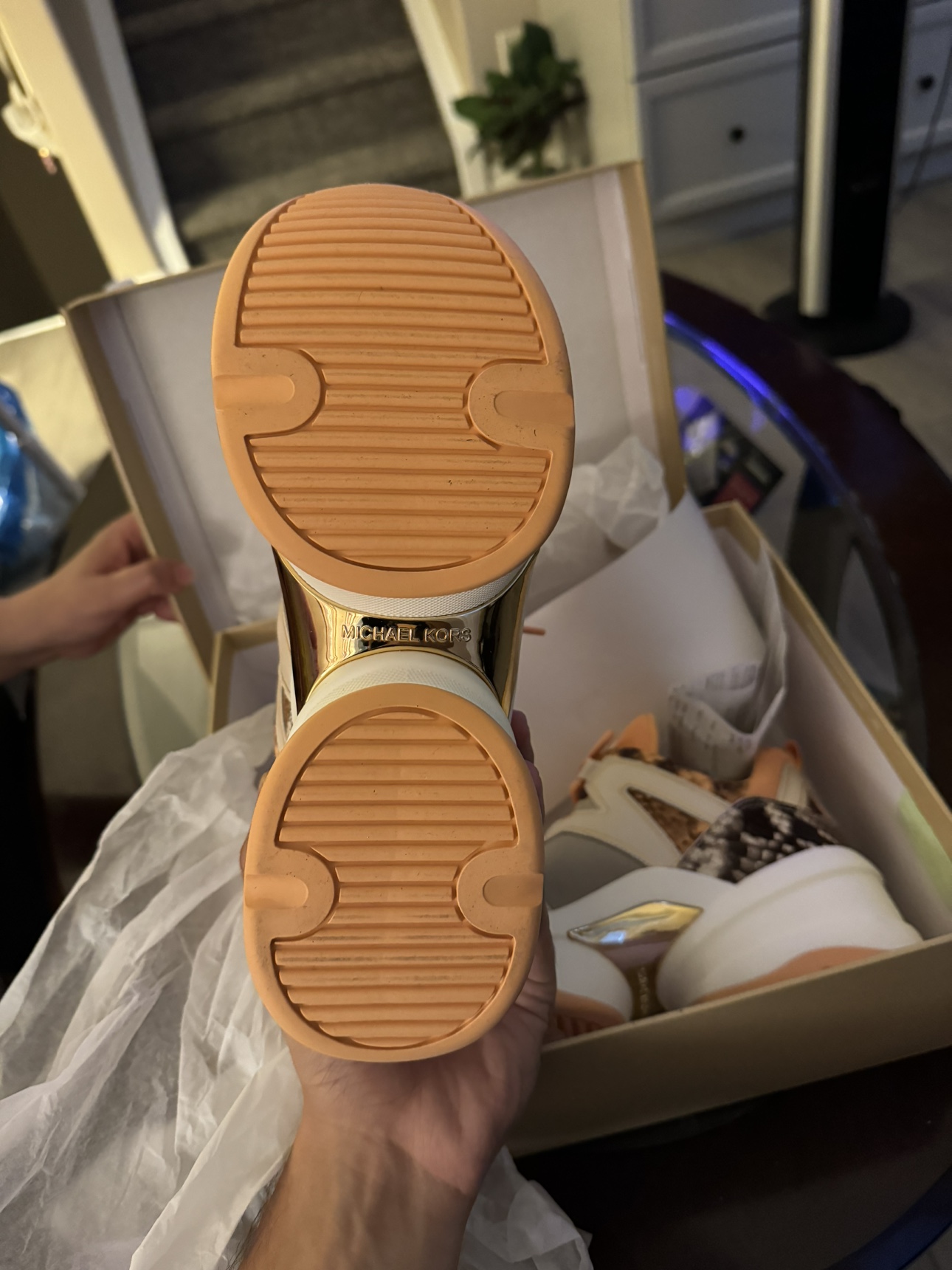 Micheal kors women’s shoes - photo 3