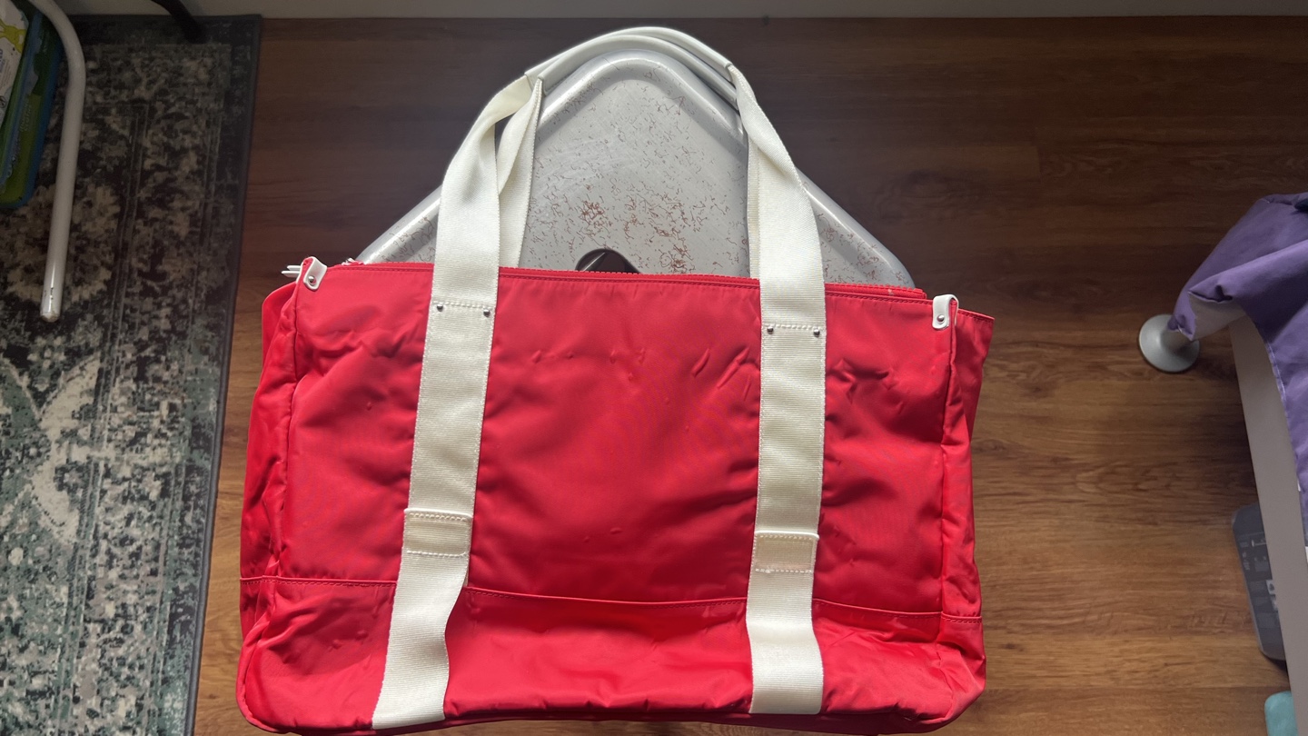 b Sport by Agnis b Red Tote Bag image indicator(3)