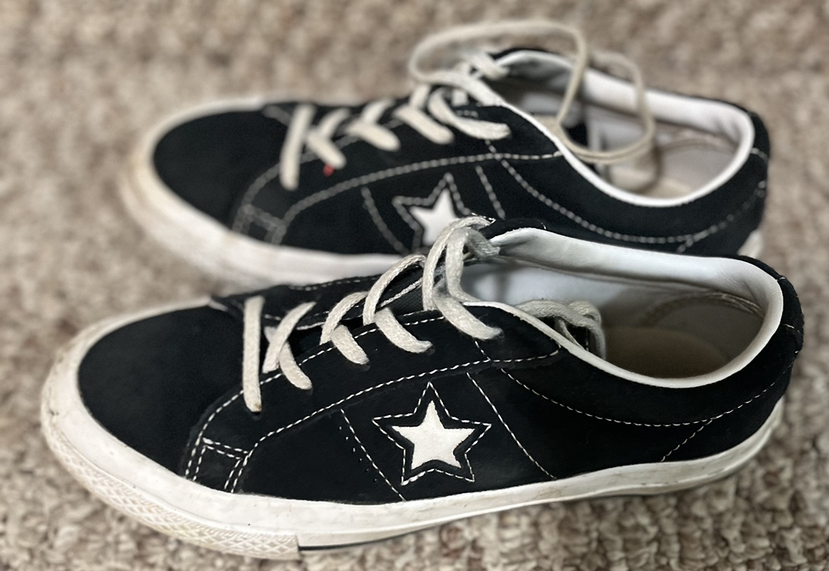 Converse one star size 2 youth thumbnail