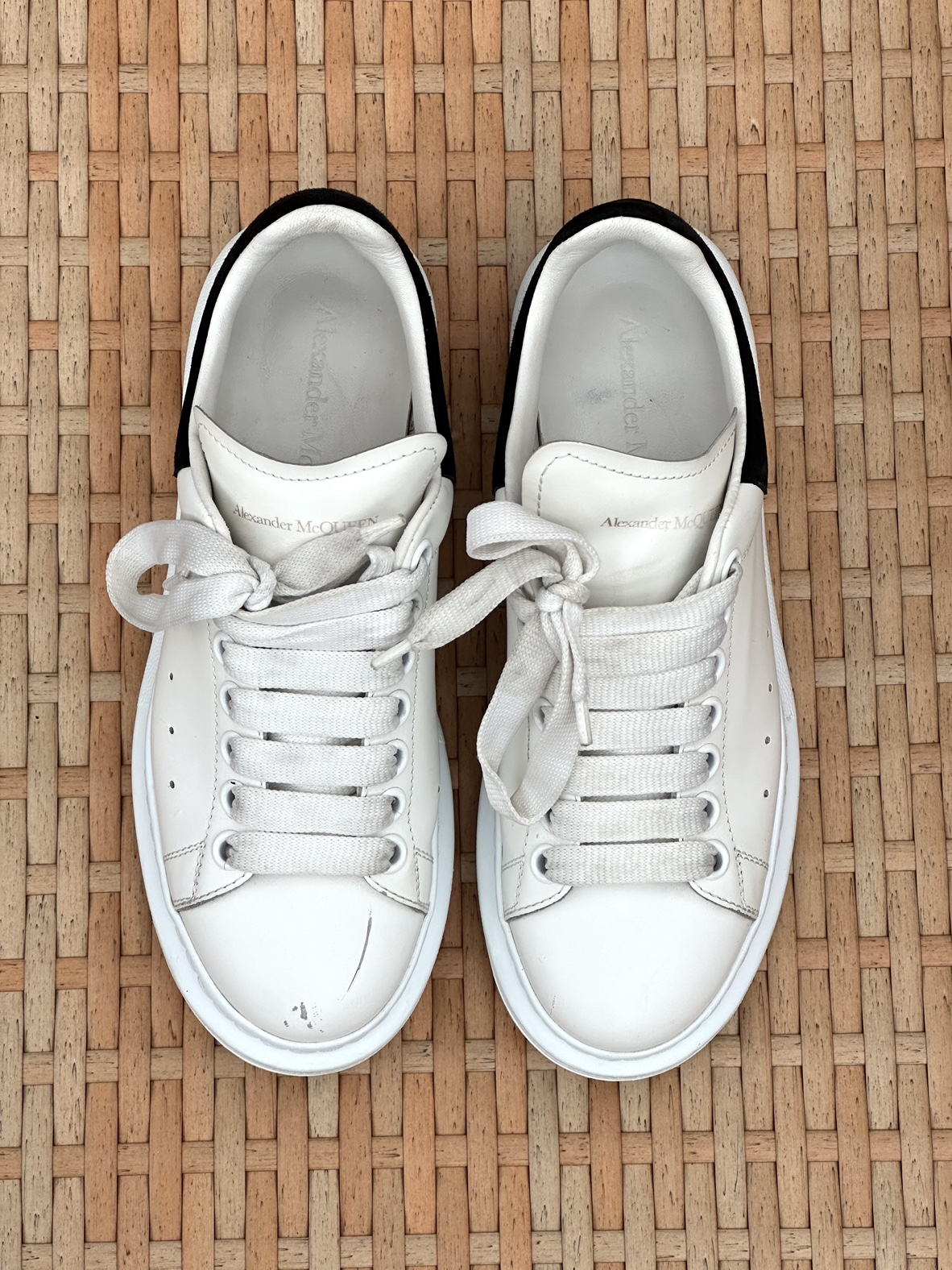 ALEXANDER MCQUEEN Leather Sneakers image indicator(10)