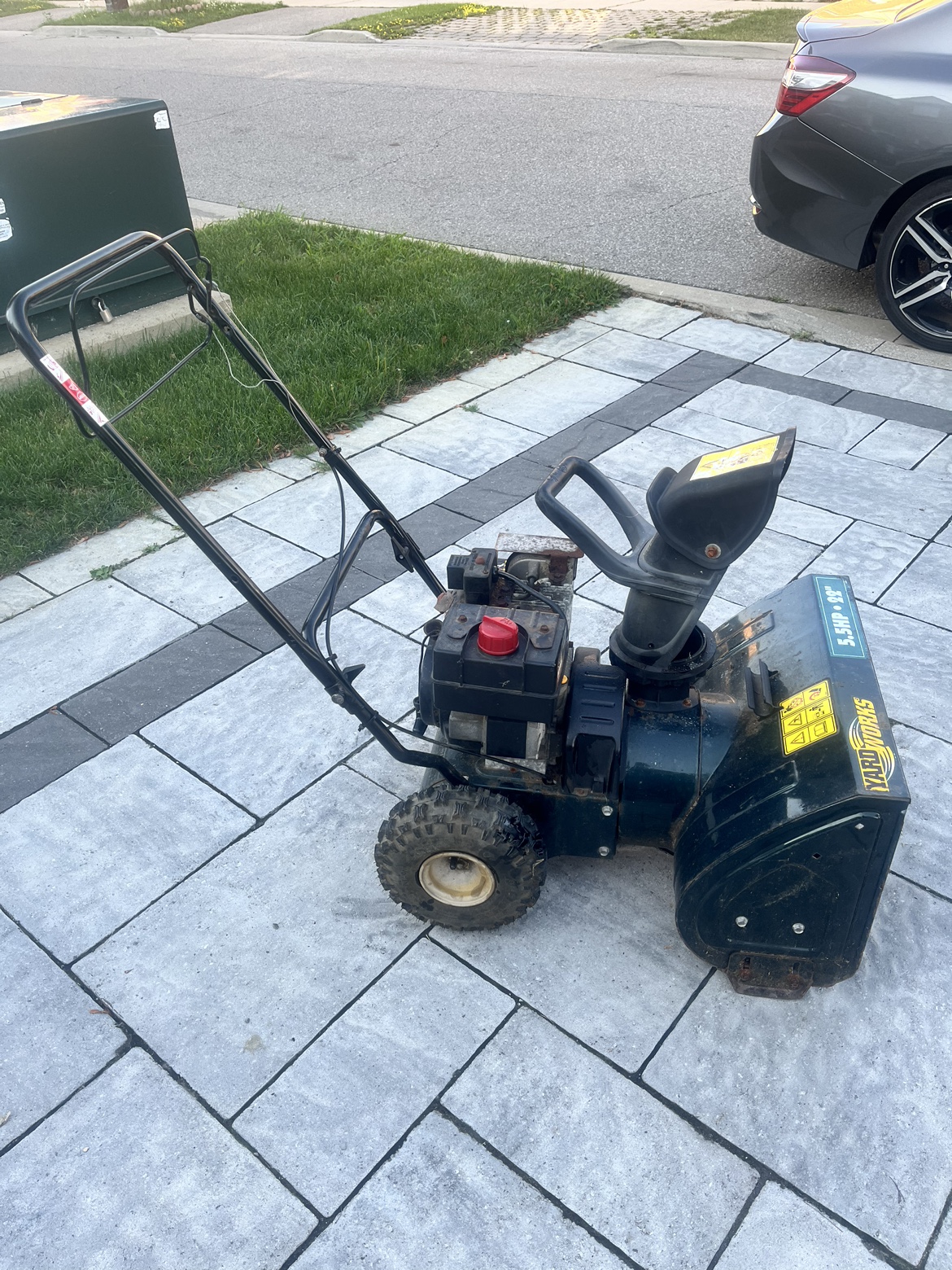 Yard works 22” 5.5 hp snowblower