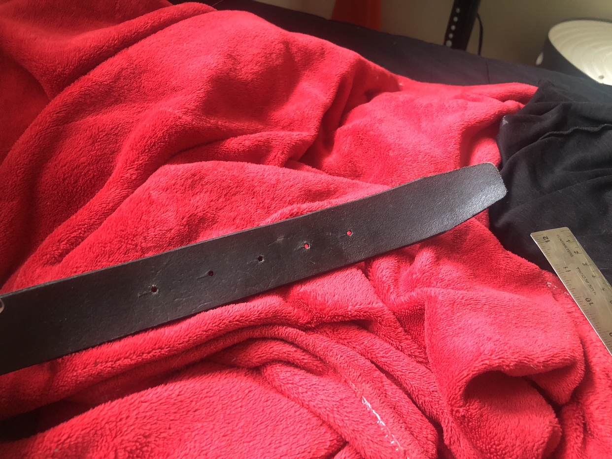 Bedazzled crocodile belt image indicator(5)