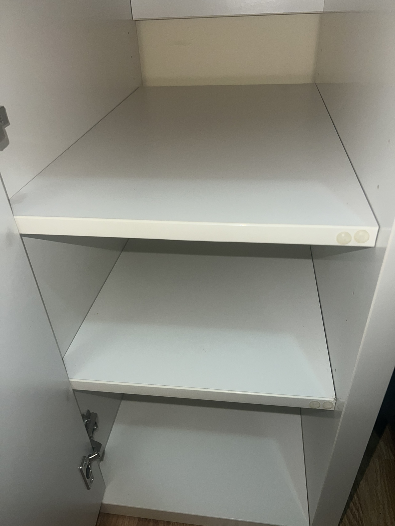 Vanity/desk - photo 4