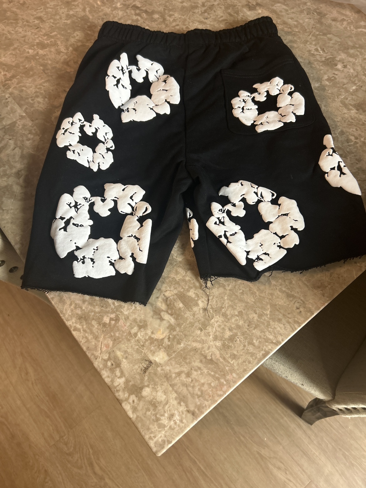 Denim tears shorts image indicator(2)