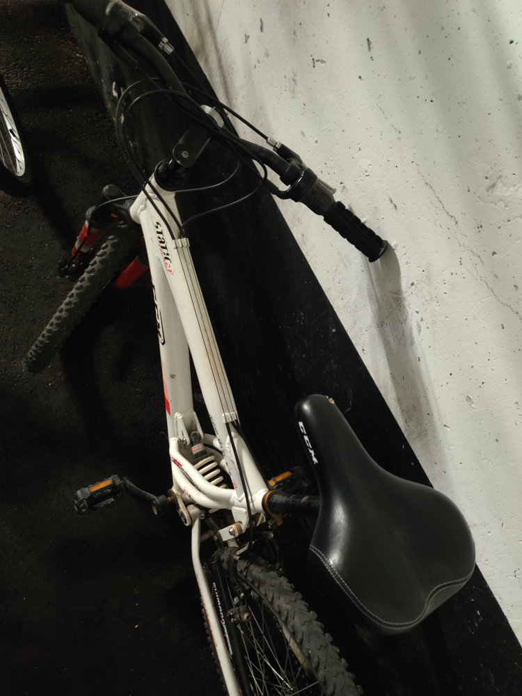 CCM 26 Deluxe Mountain Bike - photo 2