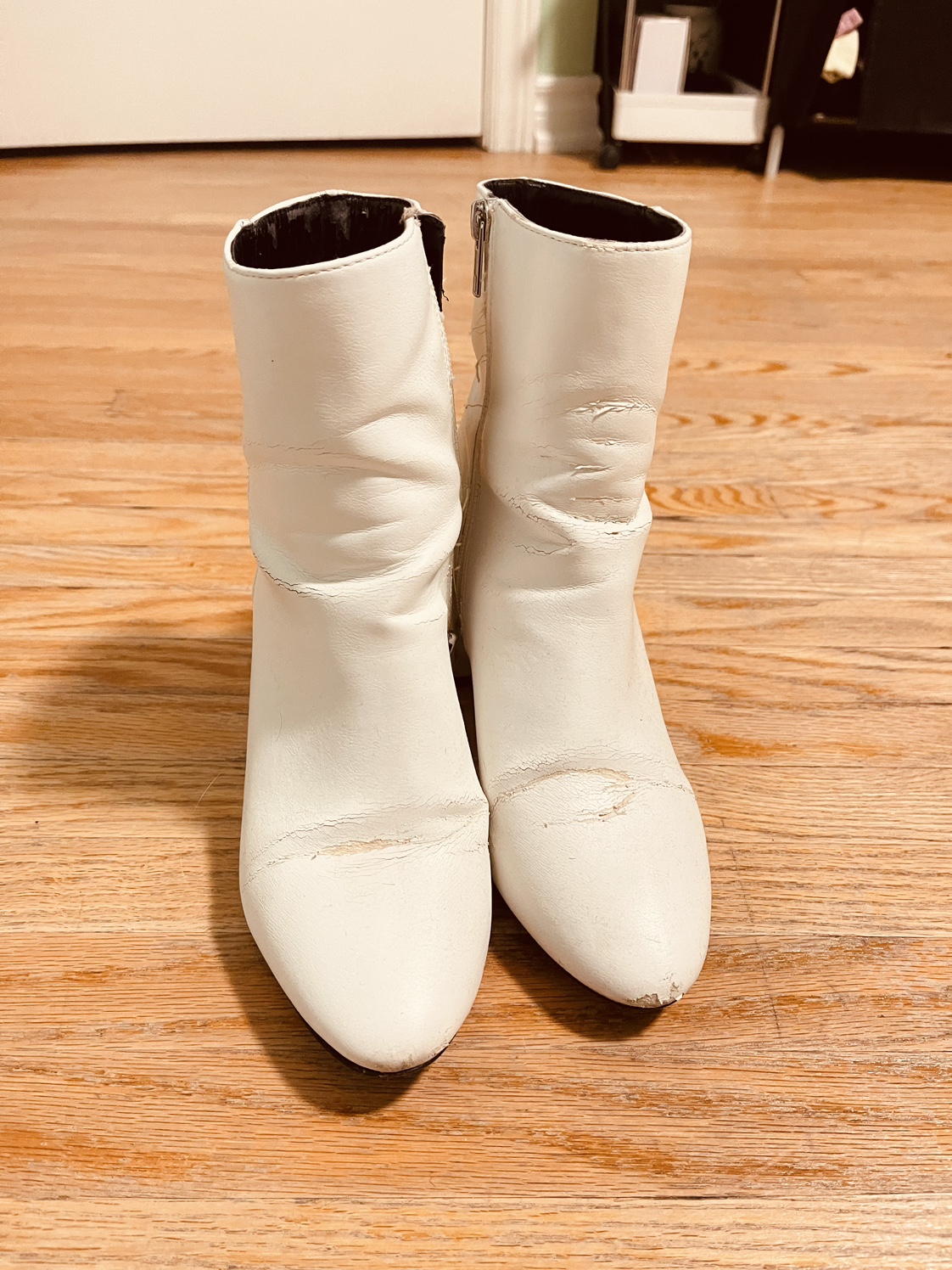 $5 only white boots for women thumbnail