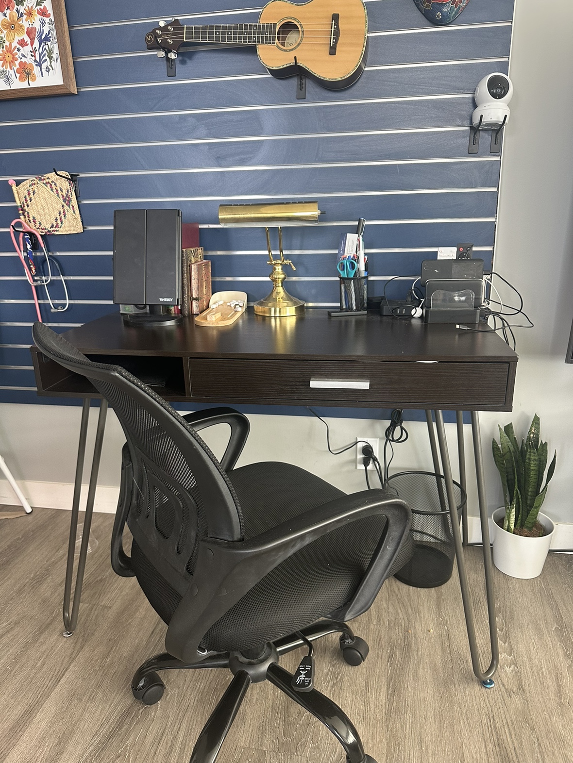 Office desk and  Chair - photo 3