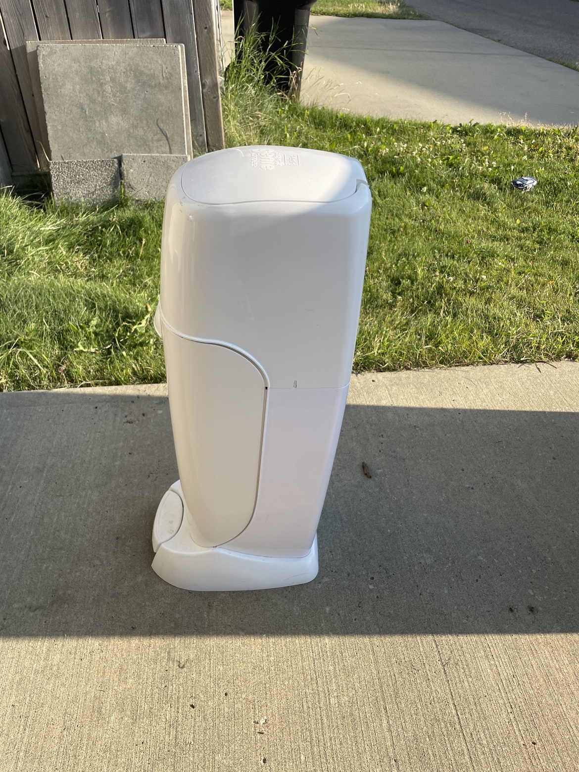 Diaper genie