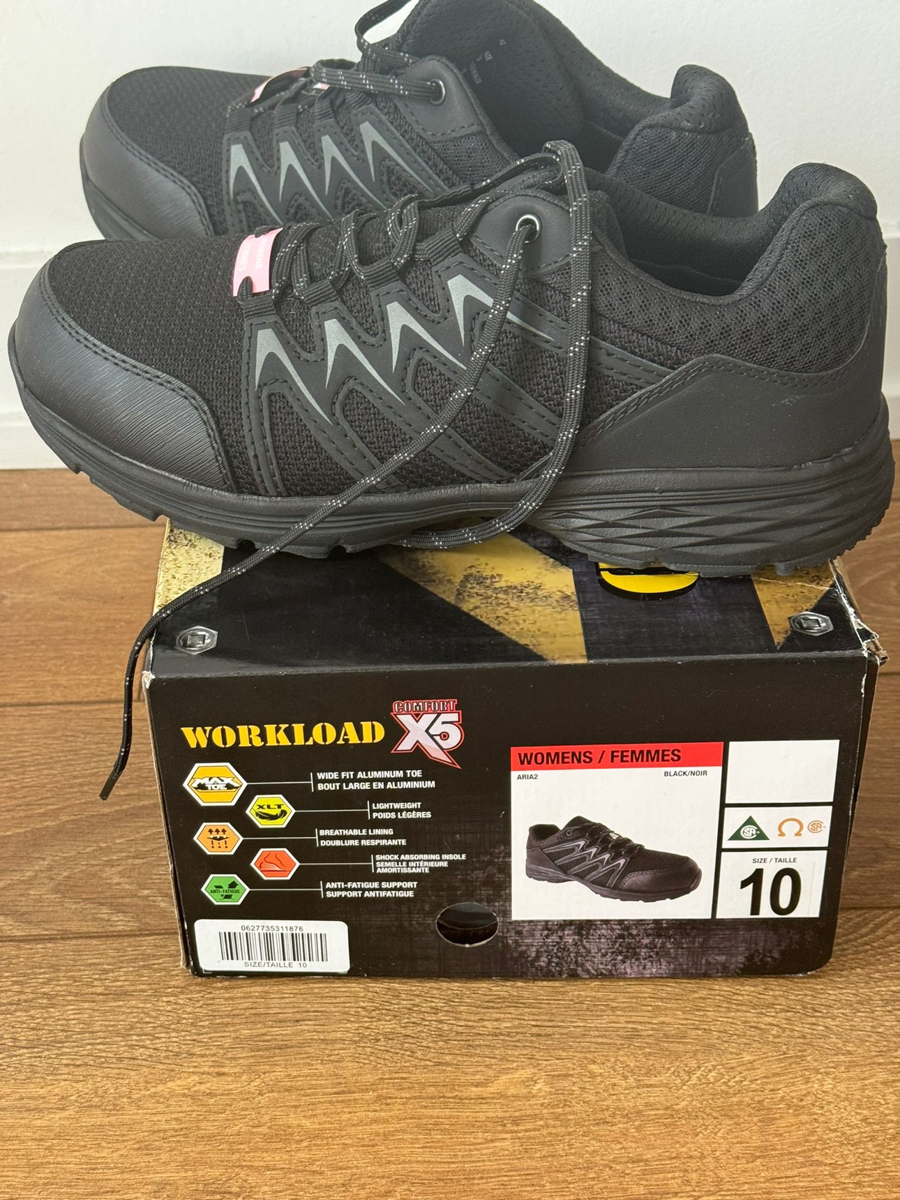Safety boots