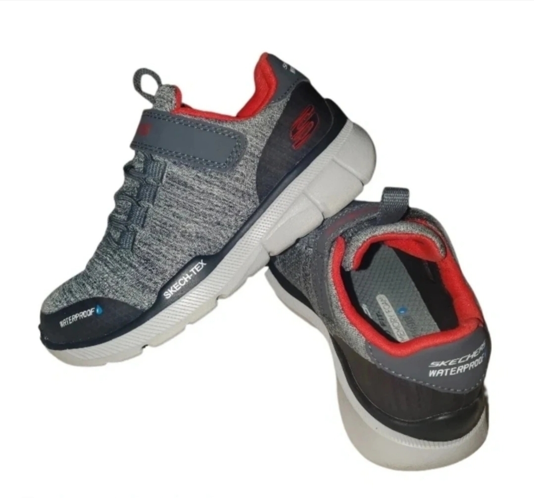 Skechers waterproof shoes size 11US Kids image indicator(3)