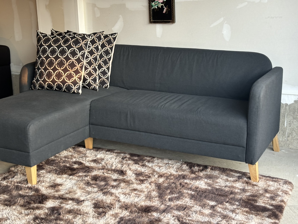 Sectional Sofa with Ottoman - photo 2