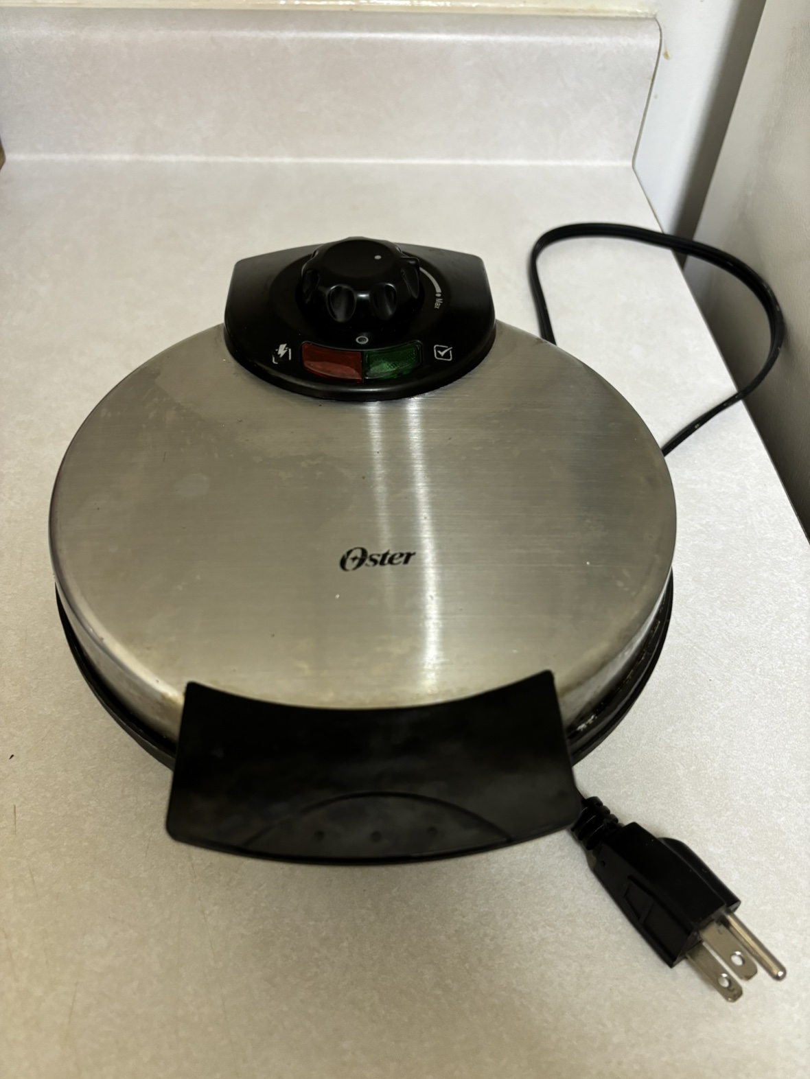 Oster Waffle Maker thumbnail