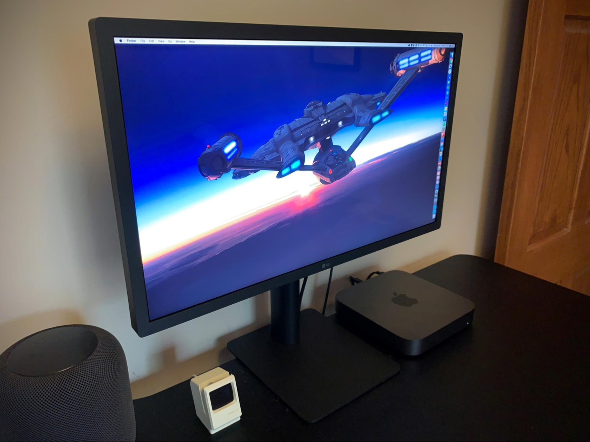 LG UltraFine 24” 4K IPS Monitor