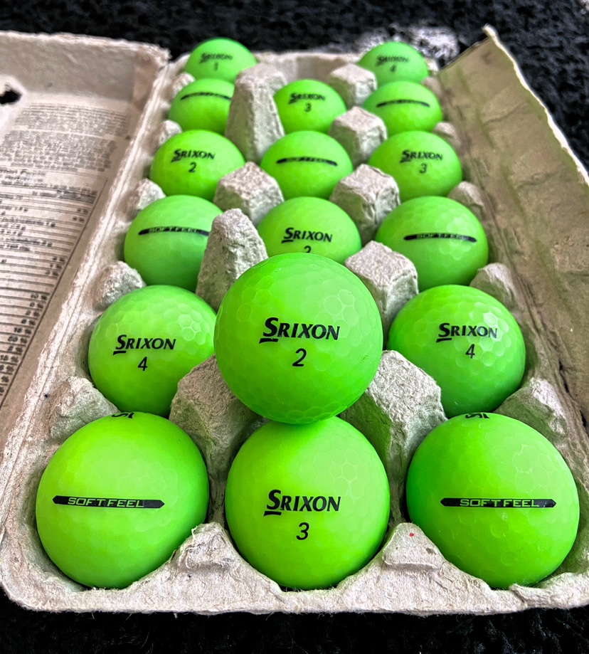 18 Srixon Soft Feel Green Golf Balls thumbnail