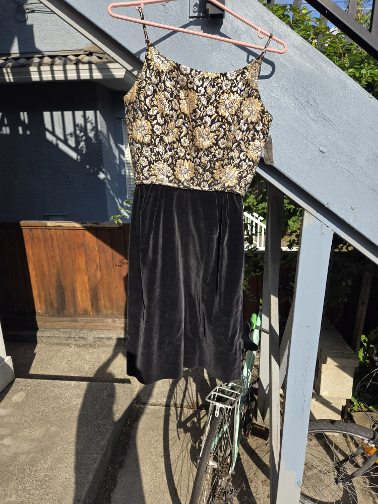 party dress - photo 2