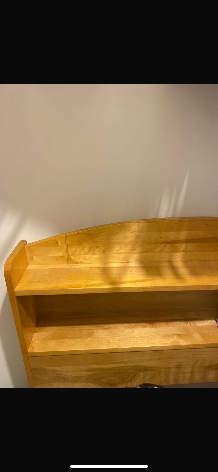 Solid wood Twin bed with  Headboard and shelves & drawers