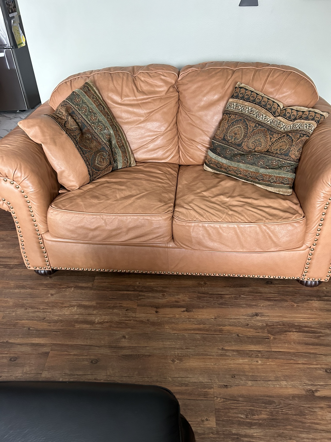 Leathers Love seats