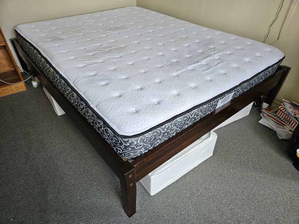 Queen Size bed and high quality mattress thumbnail