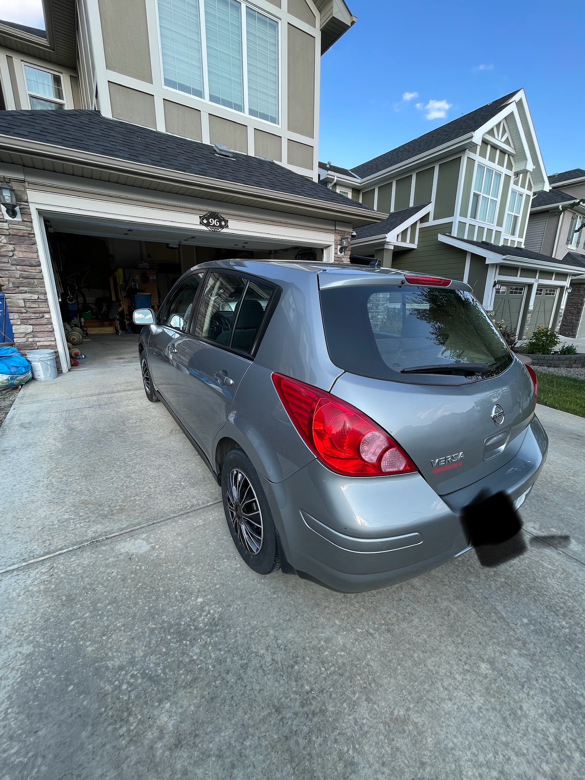 2011 Nissan versa - photo 3