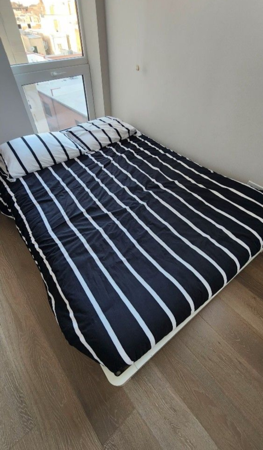 Full size complete bed
