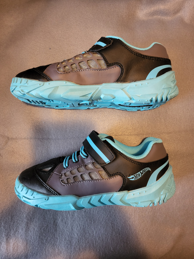 Hot Wheels Kids Black and Light Blue Shoes Size:1 image indicator(4)