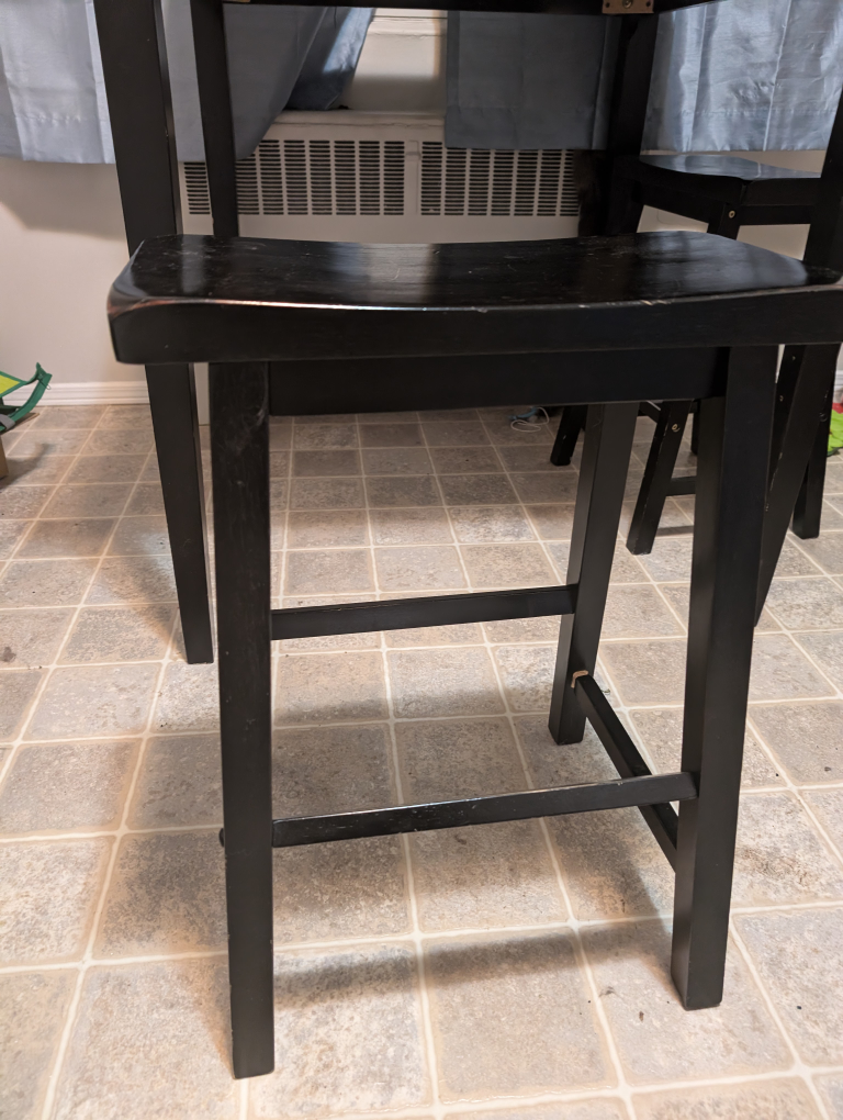 Bar Table and Stools - photo 3
