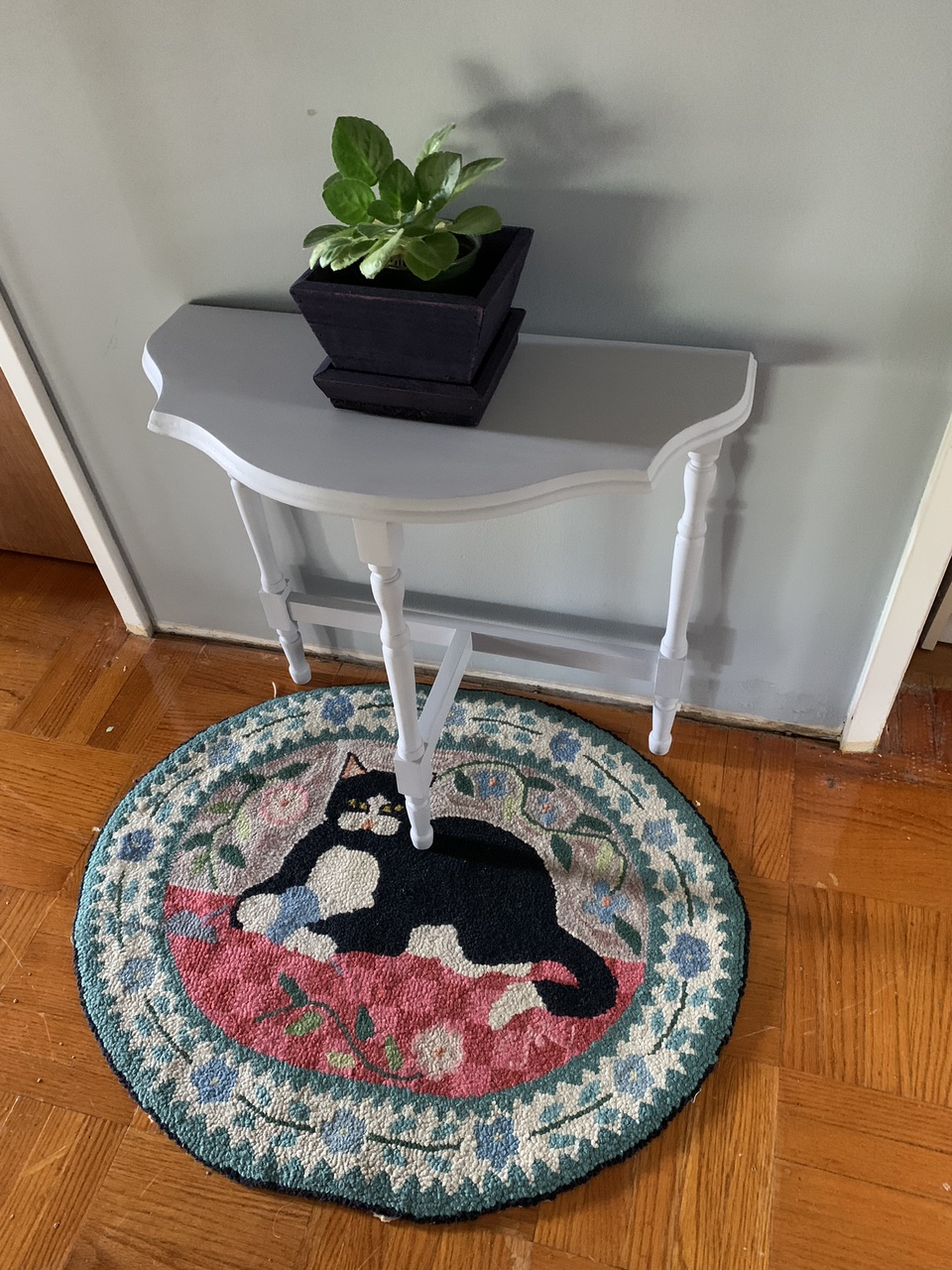 🌸🦋Vintage Half Moon Sidetable 🦋🌼 - photo 4