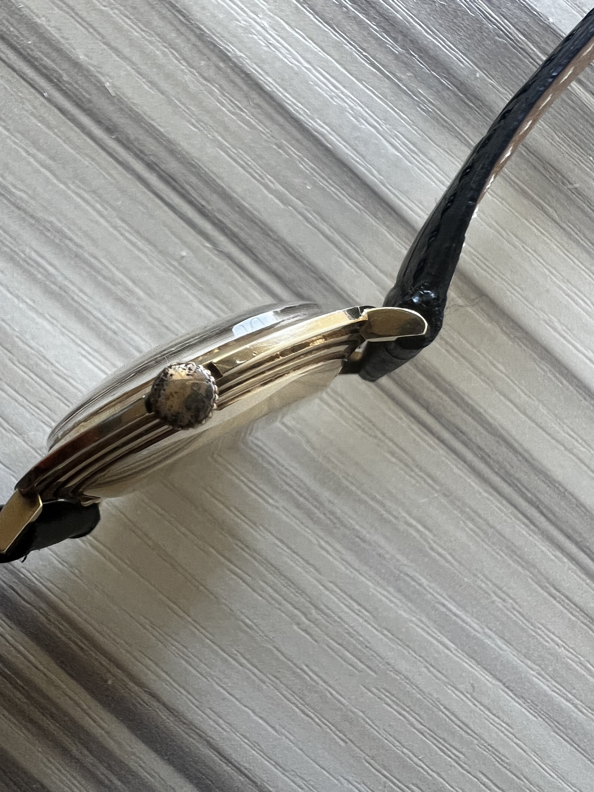 Vintage CYMA 14K Gold Watch image indicator(6)