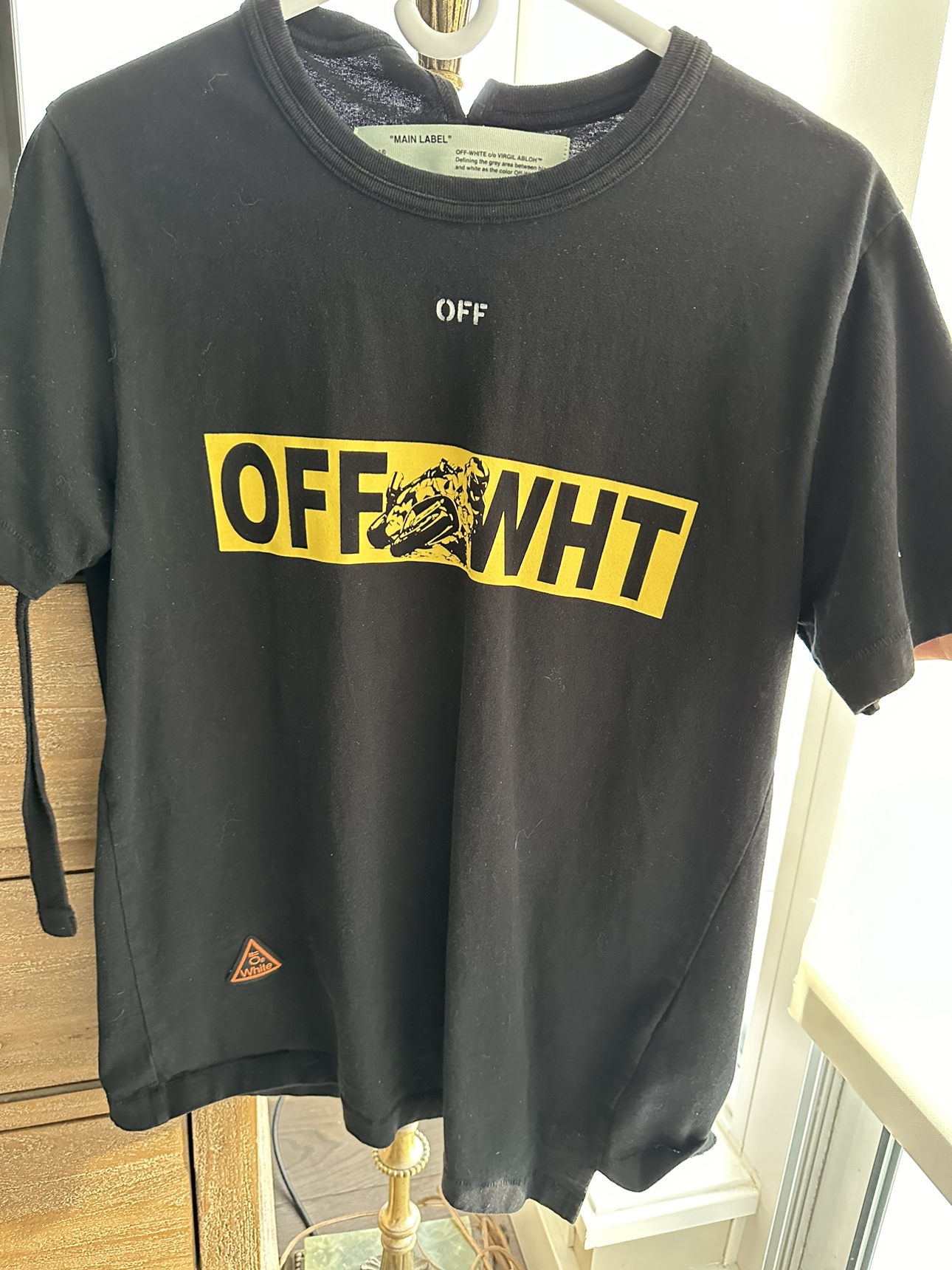 Off white tee