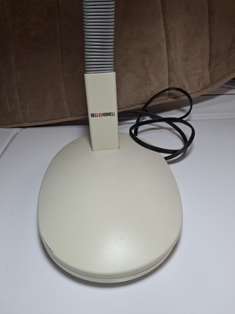 Bell & Howell Desk Lamp image indicator(3)