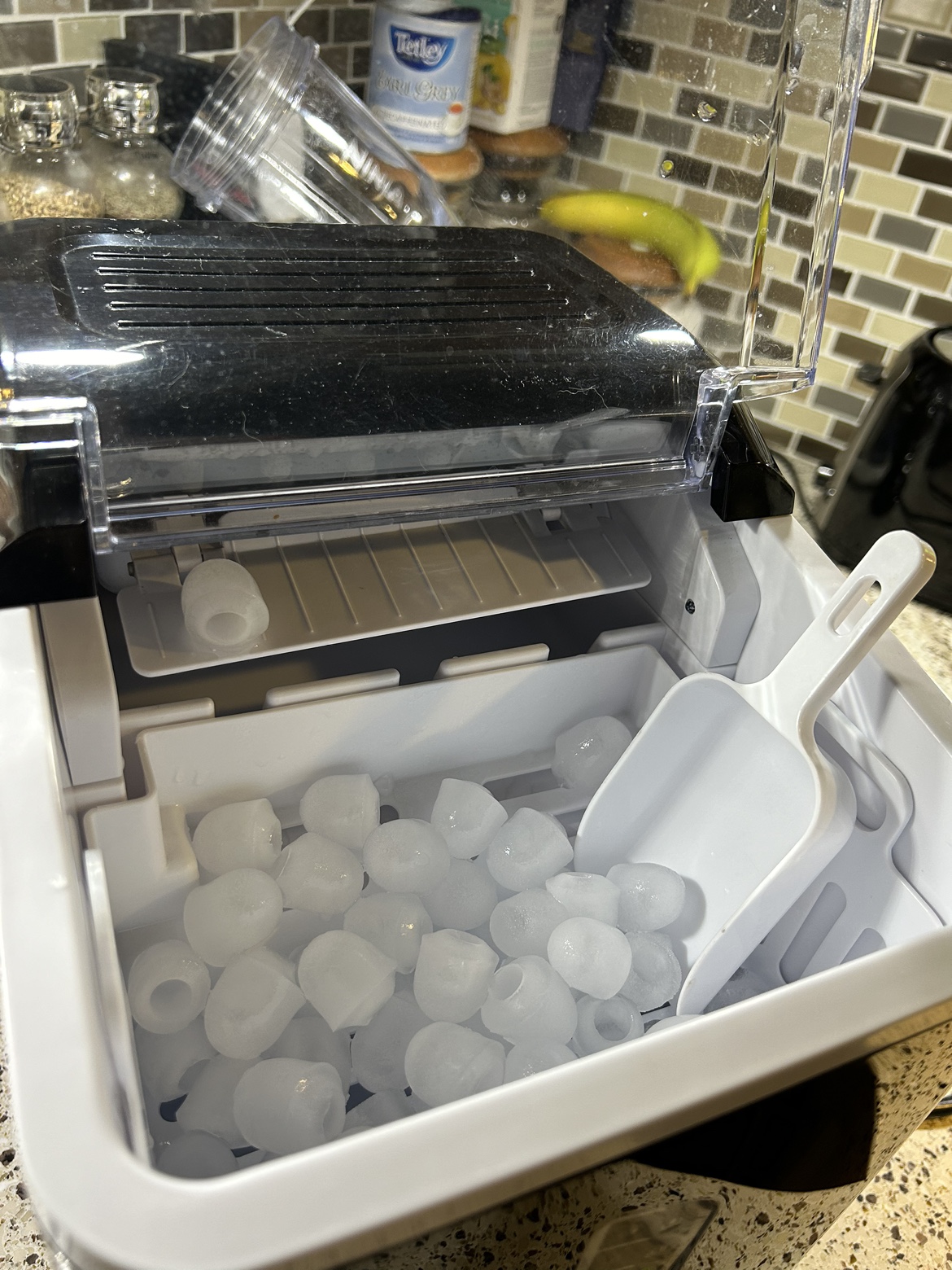 Ice maker