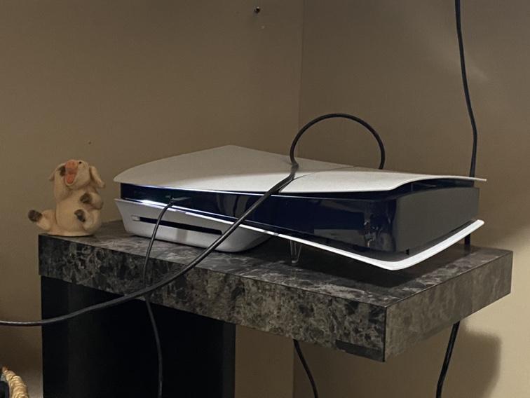PlayStation 5 - photo 2