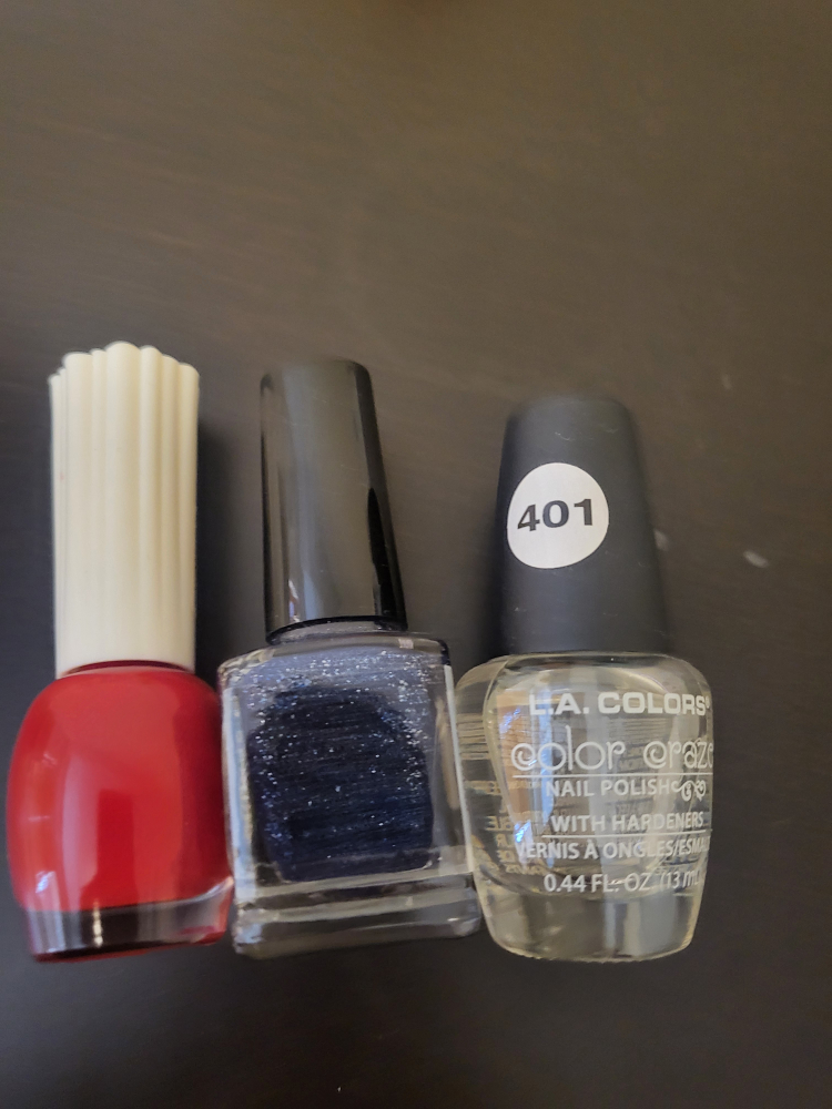 3 Bottles of Nail Polish💅