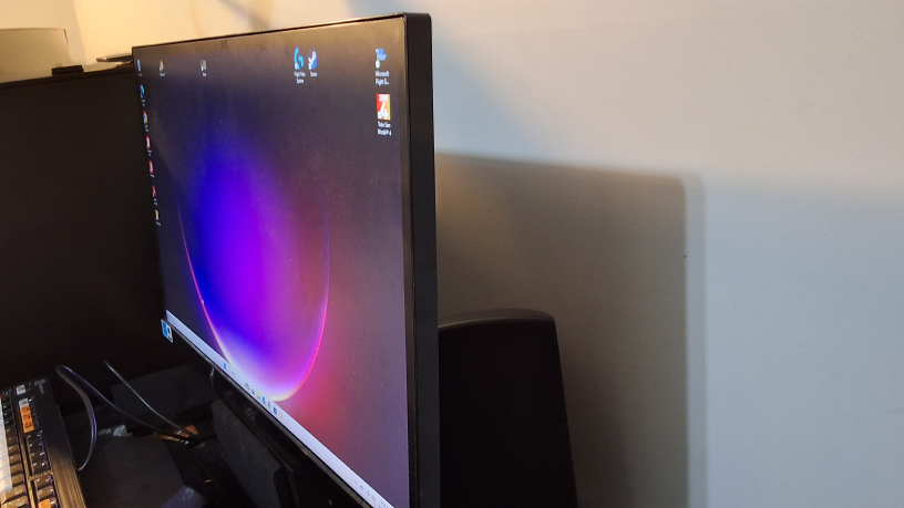 3 AOC 24 Inch Monitors - photo 2