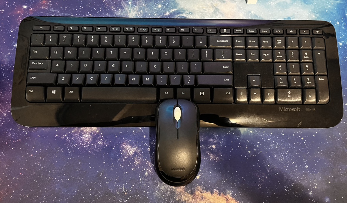 Microsoft Wireless Keyboard 850 and Mouse 1000
