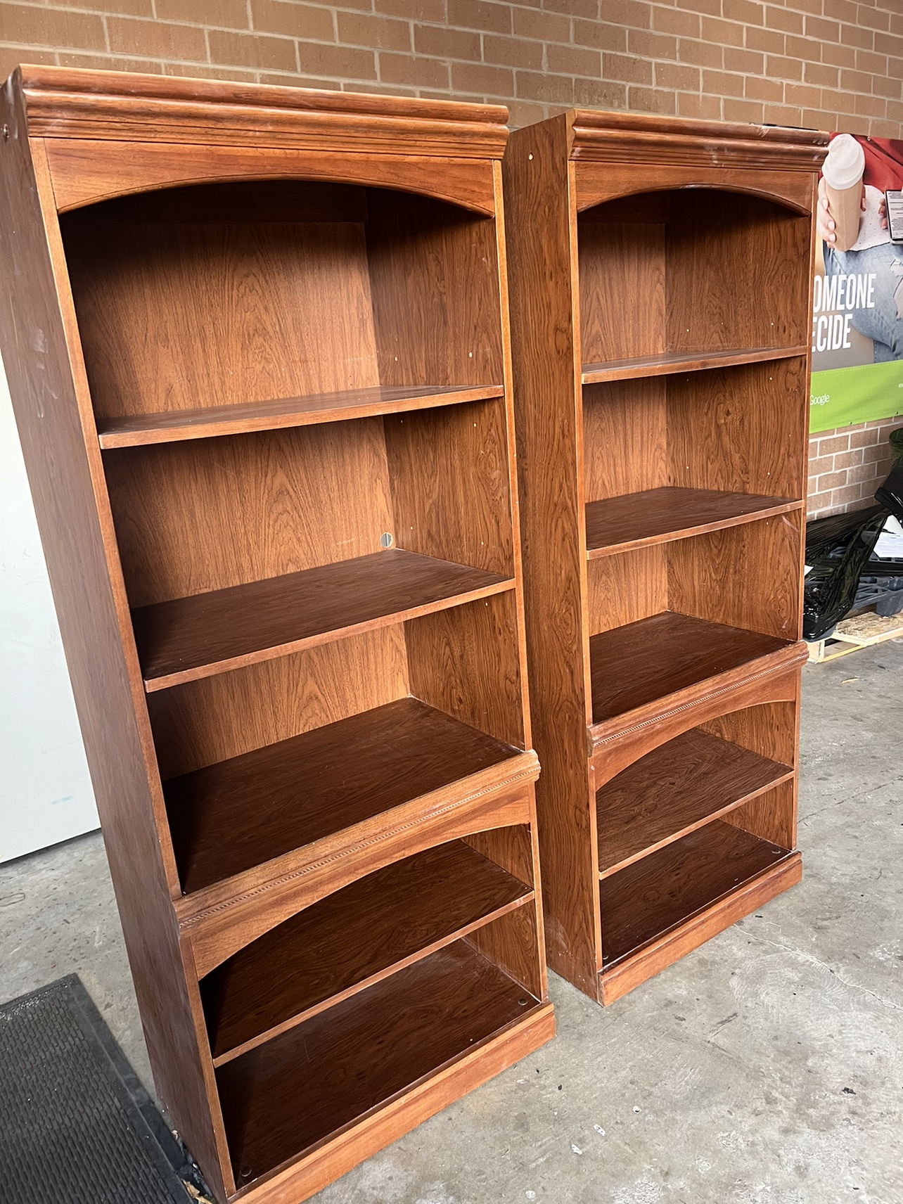 Set if 2 Wooden Bookcases with loghts - photo 5