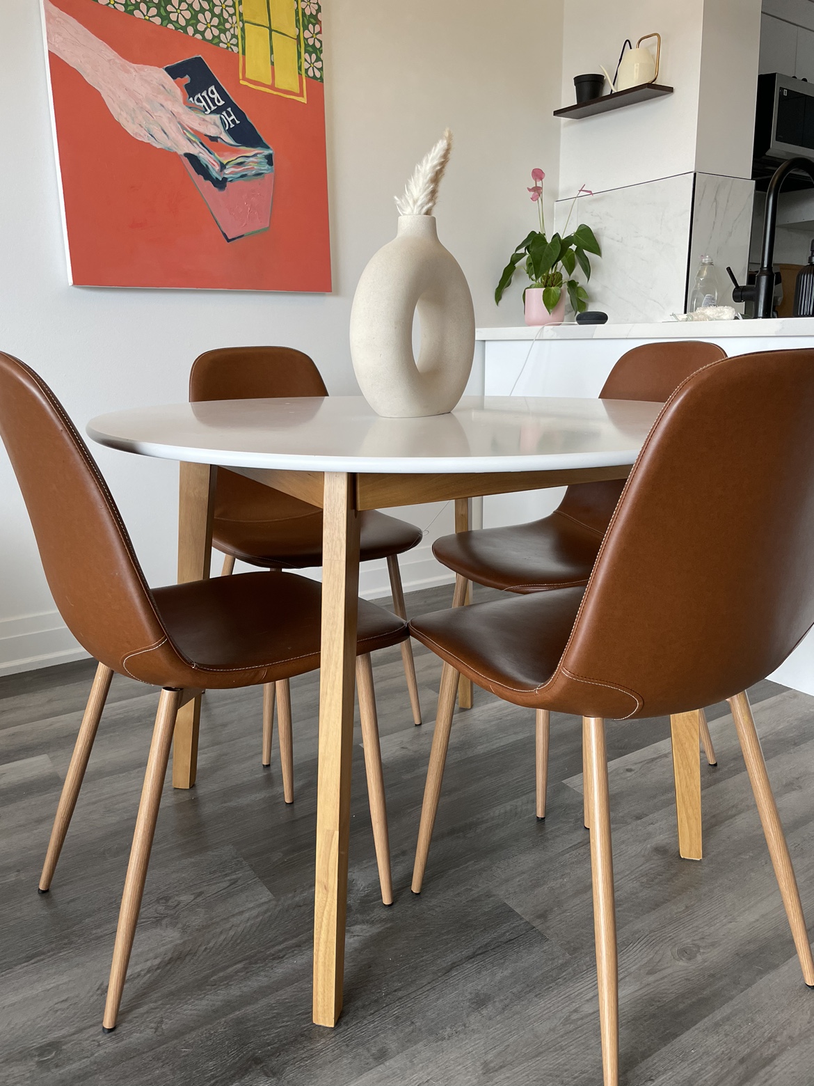 Round Dining Table - White with Wooden legs image indicator(2)