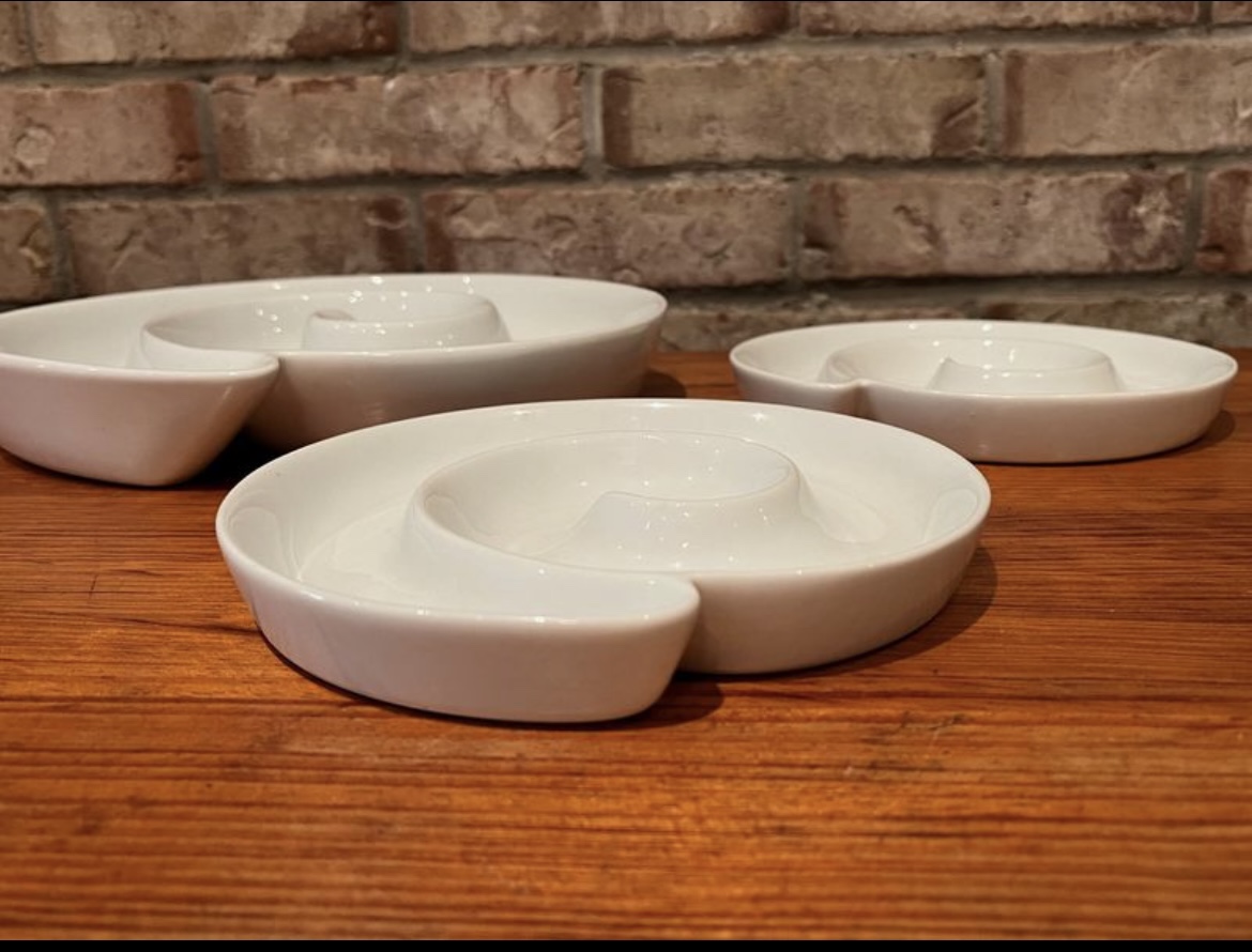 Crate and Barrel Spiral Plates (Set of 1 Large and 2 Small) image indicator(4)