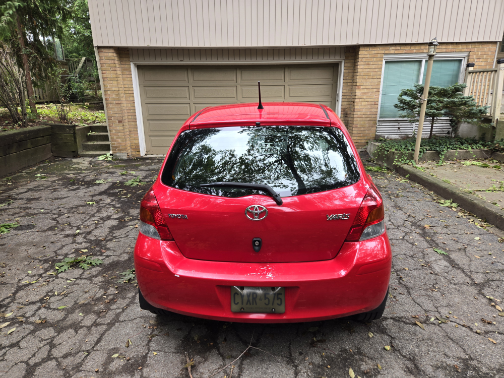 2009 Toyota Yaris - photo 4