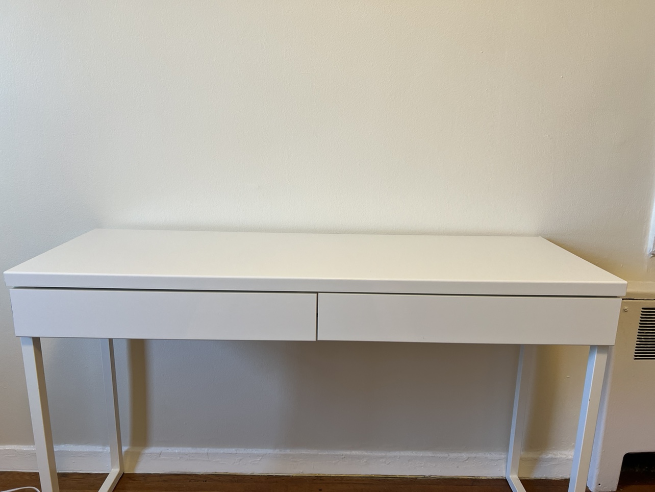 White Console table with drawers - photo 2