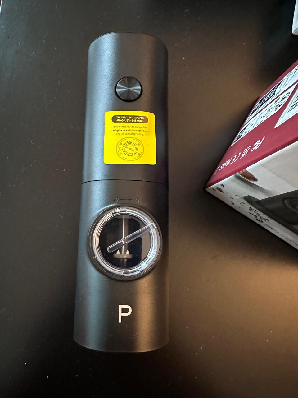 Electric Salt and Pepper grinder for sale image indicator(2)