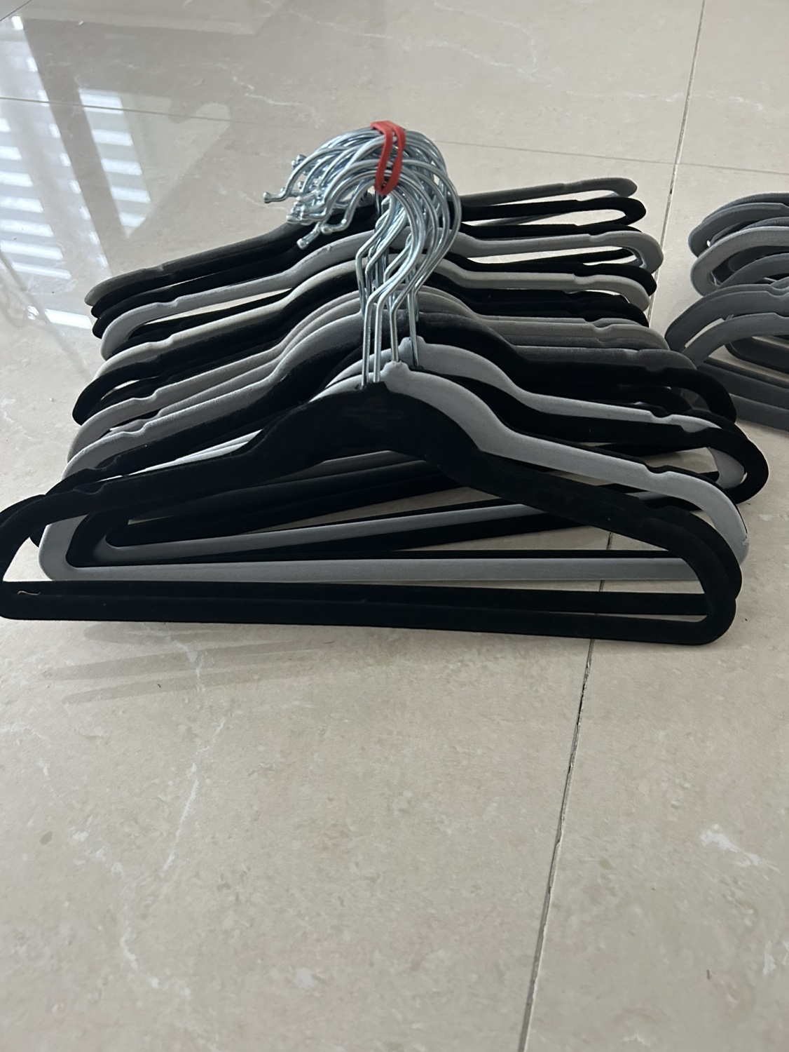 Kids Velvet Hangers 40 image indicator(3)