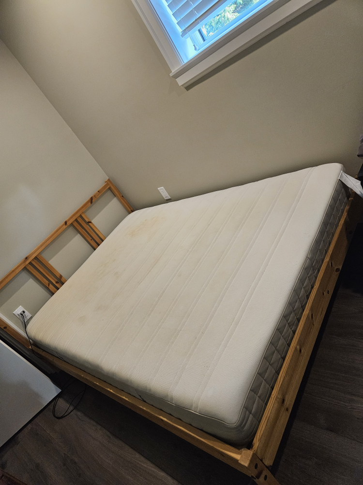 Full/Double mattress NO BED FRAME NO SPRING BOX NO DELIVERY.