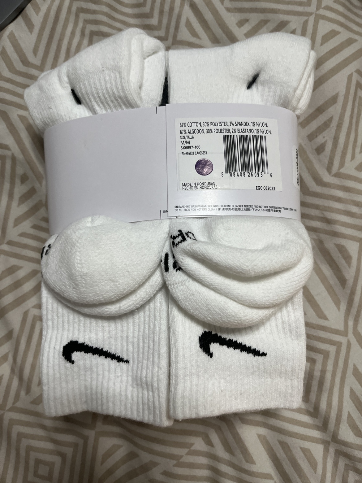 Nike everyday plus cotton cushioned crew socks image indicator(3)