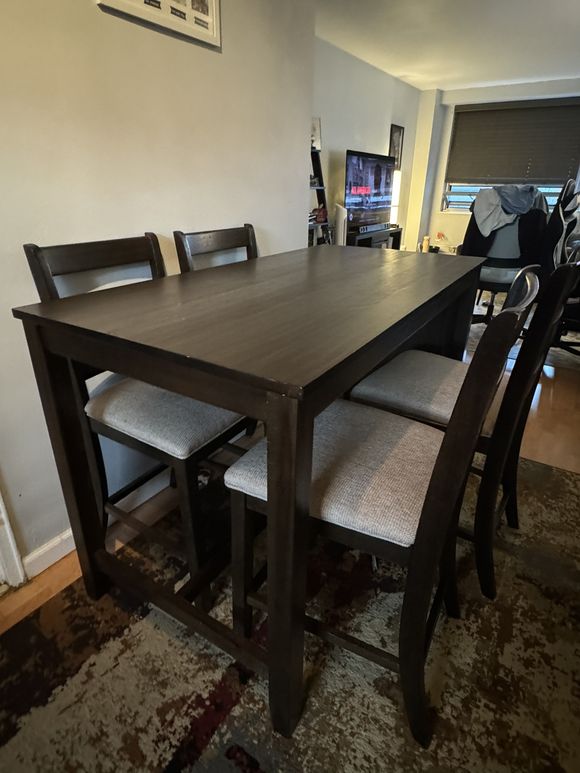 Counter Height Dining Table and 4 barstools - photo 4